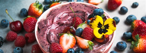 Kuohkea smoothie bowl kahdelle