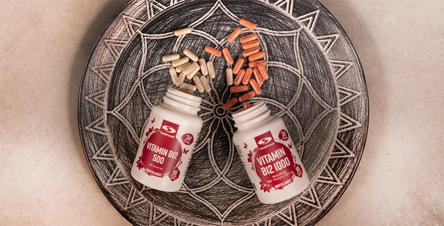 Avatut purkit ja kapselit B12-vitamiini